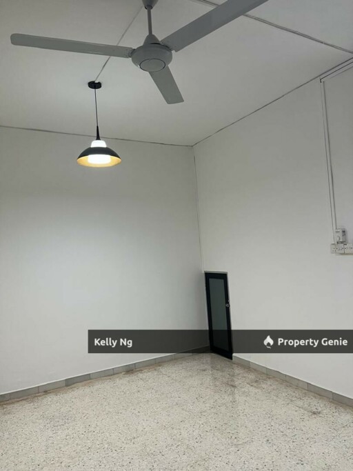 Double Sty House At Taman Klang Utama For Rent