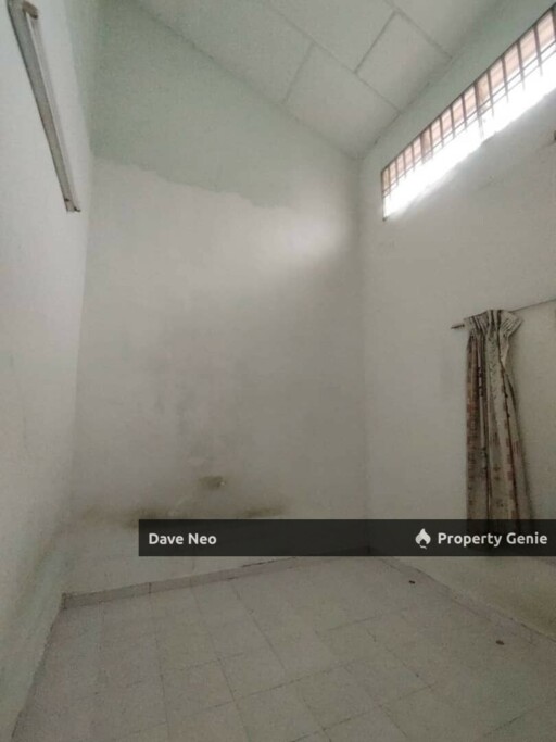 Taman Pulai Utama • 1-Storey House • Nearby Taman Universiti