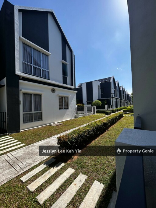 Eco Forest Semenyih Garden Home [Garden View, Have Land]