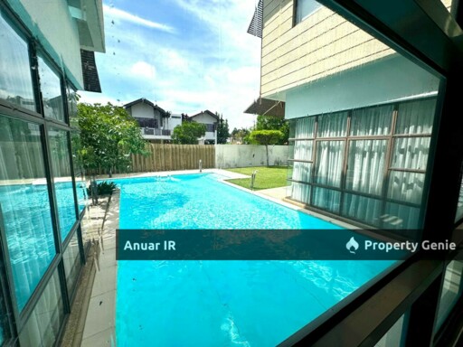 CORNER LOT + SWIMMING POOL DOUBLE STOREY BUNGALOW BUKIT MAHKOTA JALAN BM 43000 KAJANG.