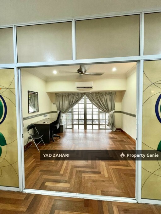 Seksyen 9, Shah Alam | 2-Storey Semi-D 5+1 Rooms | RM1.55M - Renovated, Extended Kitchen & Well Maintained