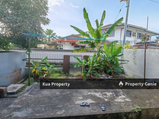 Double Storey Terrace Intermediate House For Sale! Located at 3rd Mile, Lorong Pasir