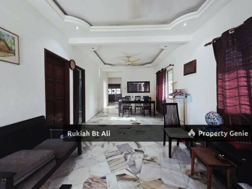 SEMI D CORNER LOT TAMAN REMBAU UTAMA