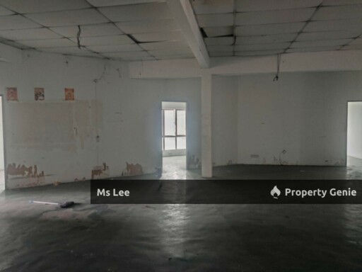 Corner 2nd Floor Shop Office-Taman Semenyih Sentral @ Semenyih-Ready Now