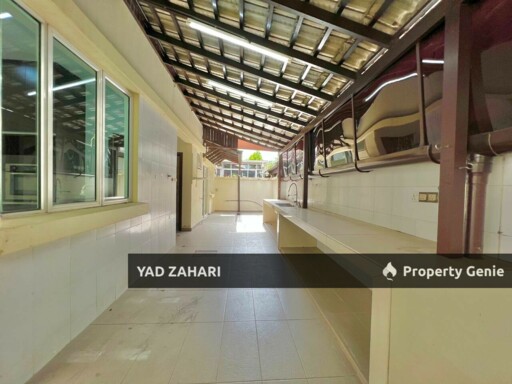 Kemuning Residence, Shah Alam | Bungalow 6 Bedrooms | RM1.35M - Partly Furnished and Nearby Surau