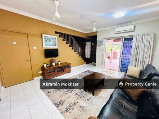 Freehold, Facing Open, Partially Furnished & Extended | Double Storey Terrace Taman Puchong Utama PU 10 Puchong