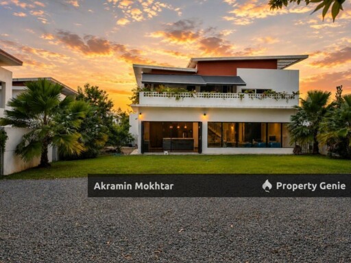 FREEHOLD , FACING OPEN, CORNER LOT & RENOVATED | 2 STOREY SEMI D, CASSIA @ GARDEN RESIDENCE, CYBERJAYA.