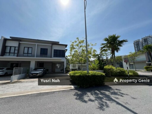 Price Dropped by 100k‼️Cornerlot 2 Storey Maple Residence, Cyberjaya - Furnished