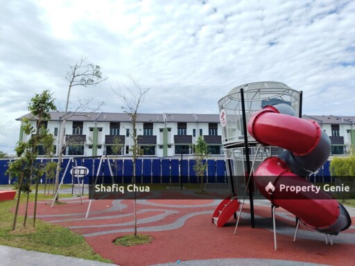 Brand New 3 Storey Terrace House @ Antara Gapi Serendah