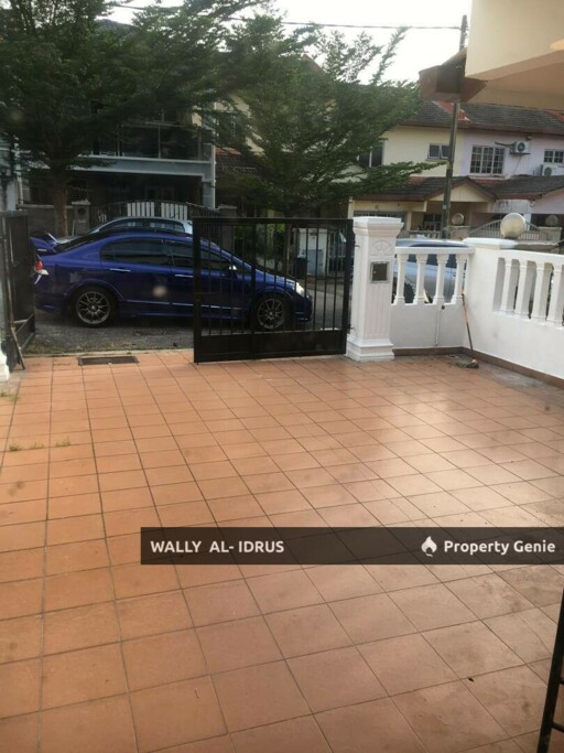 Double Storey Terrace House @ Taman Impian, Bukit Rahman Putra, Sungai Buloh