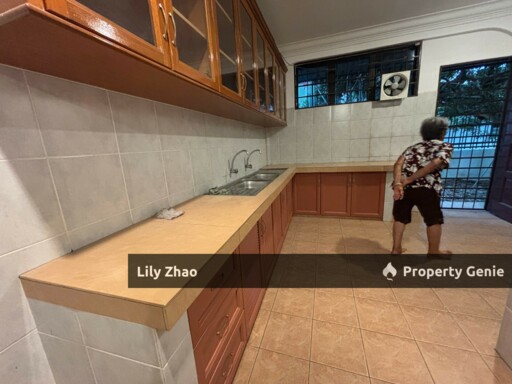 Semi Detached Landed House, 4Bed 3Bath Furnished, Spacious, Big Land, Taman BDC, Kolombong, Kota Kinabalu.