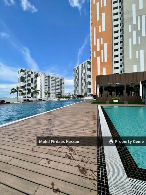 4 Car Park📍Meritus Resindensi, Jalan Laguna 1, Perai Penang. 🔥1301 sq ft 🔥4 Car Park