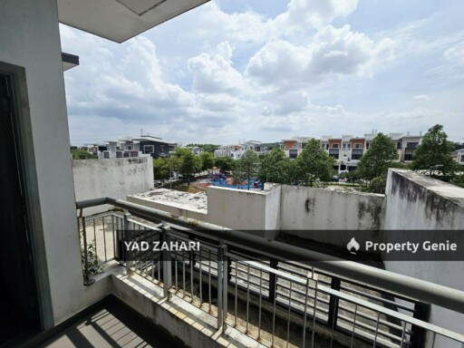 Emerald Residence, Alam Impian | 2.5 Storey Terrace 4 Bedrooms | RM830K - Facing Open, Low Density, Peaceful Neighbourhood