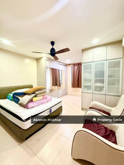 Freehold & Fully Renovated | 3 Storey Semi-D Taman Saujana Suria Kajang