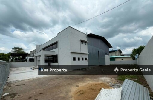 Double Storey Semi-Detached Warehouse at Demak Laut