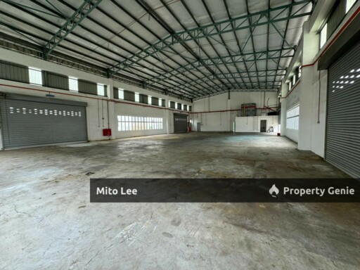 Gelang Patah Semi-D Factory For Rent!