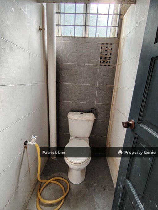 Melaka Baru Batu Berendam [Ground Floor] Shop Lot For Rent