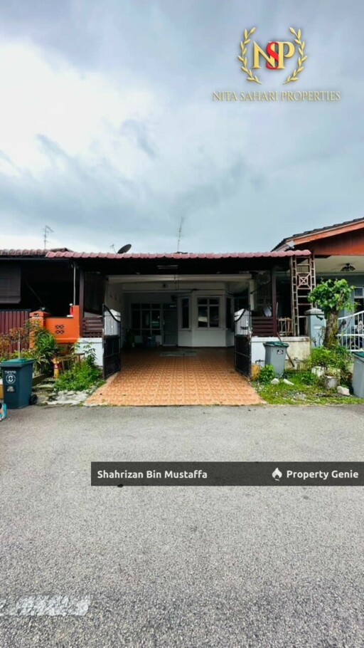 Single Storey House. Taman Pulai Indah. International Lot. Full Loan