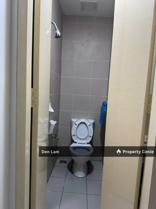 K fesidence KLCC Below Value Nice unit For sale !!
