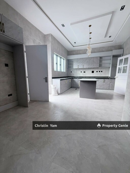 New Semi-D 3 Storey With Lift Near KLCC Within 8min Foreigner Can Buy