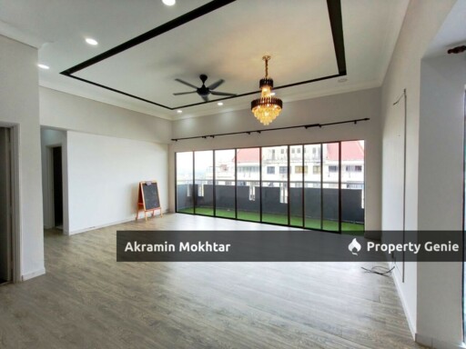 Partially Furnished & 2 Parking | Penthouse @ Vista Millennium Condominium, Puchong Perdana FOR SALE!