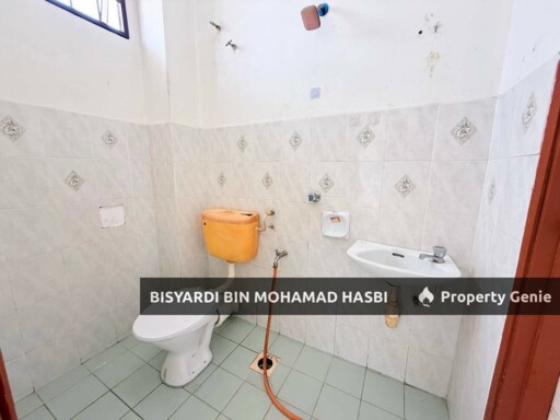 NEGOTIABLE & GATED GUARDED Double Storey Taman Peak 208 Kajang Utama, Kajang.