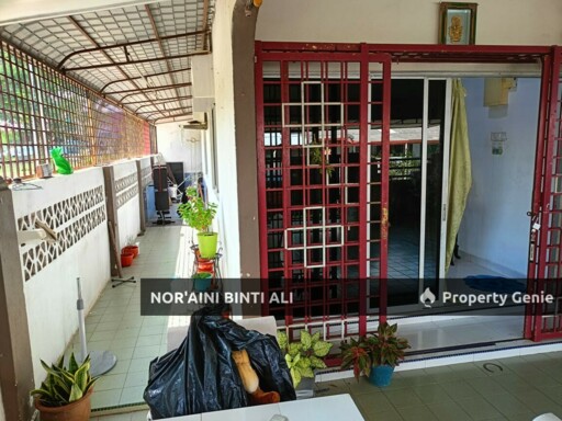 Teres Setingkat Taman Bukit Setongkol Kuantan