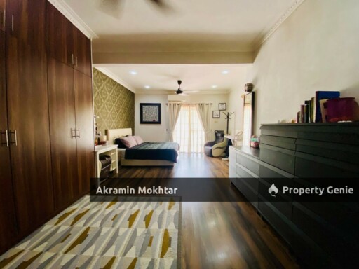 RENOVATED | TAMAN RIANA UKAY 2 STOREY TERRACE CORNER LOT
