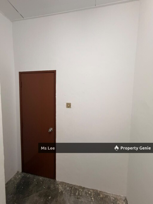 2nd Floor Shop Apartment-Taman Sementa Utama @ Klang-Ready Now