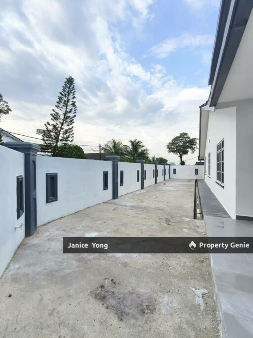Taman Johor Jaya Jalan Anggerik 10