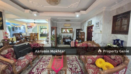 FREEHOLD, CORNER LOT & FULLY RENOVATED | BUNGALOW DOUBLE STOREY TAMAN PAROI JAYA SEREMBAN