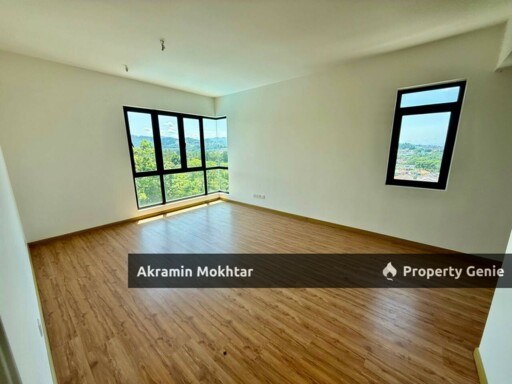 Freehold, Low Level & 2 Parking | Vista Mahogani Condominium, Saujana Impian, Kajang.