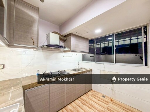 Flora Damansara Apartment, Damansara Perdana