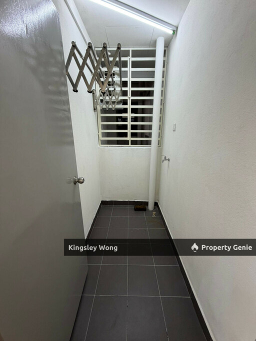 Residensi Prima Falim Freehold Middle Floor 2+1 Bedrooms Near Town Area