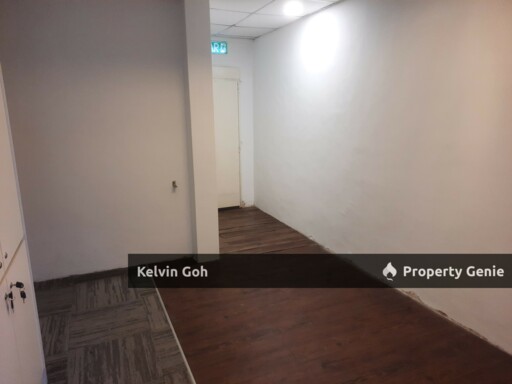 SS15 Subang Jaya 3 Storey Shop Intermdiate Ground Floor 22 x 75