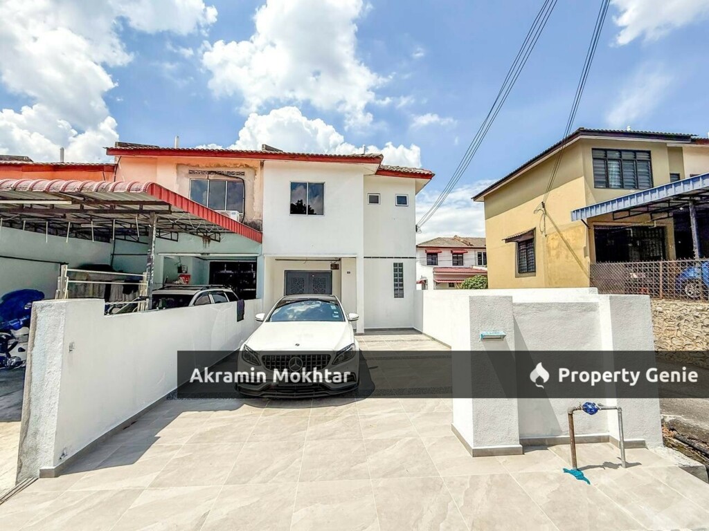 Freehold, Facing Open & End Lot | Double Storey Terrace Taman Bakawali, Bukit Sentosa