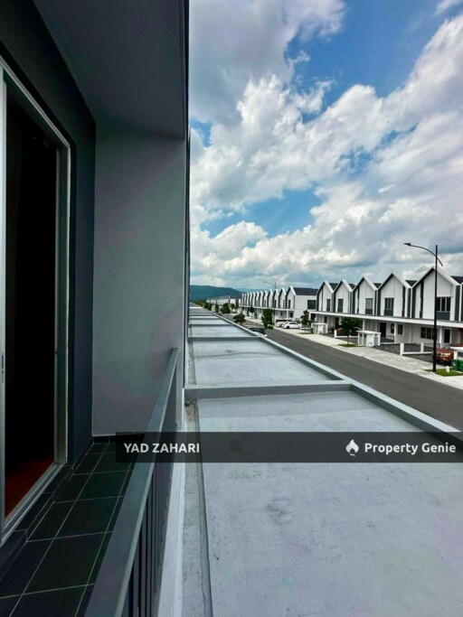 Birchpark, Semenyih | 2-Storey Terrace 4 Bedrooms | RM3000 - Fully Furnished & Spacious Car Porch with 24h Security Guard