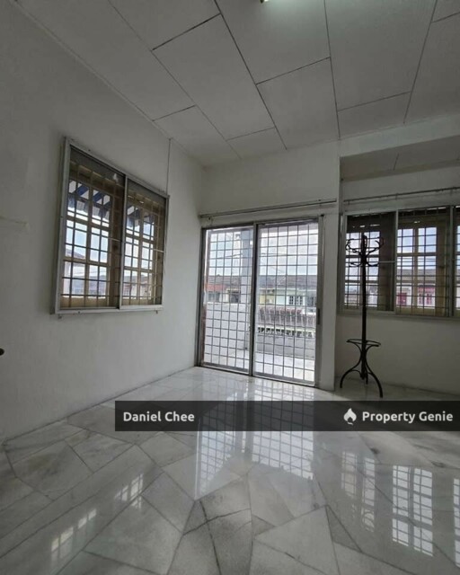 Bercham 2 Storey near to Lotus for Rent