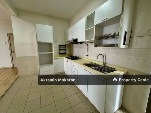 Partially Furnished | TTDI Adina Serviced Apartment, Seksyen 13, Shah Alam For Sale