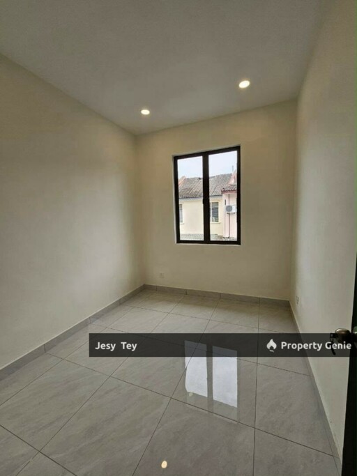 Bukit Indah Double Storey Terrace House For Sales