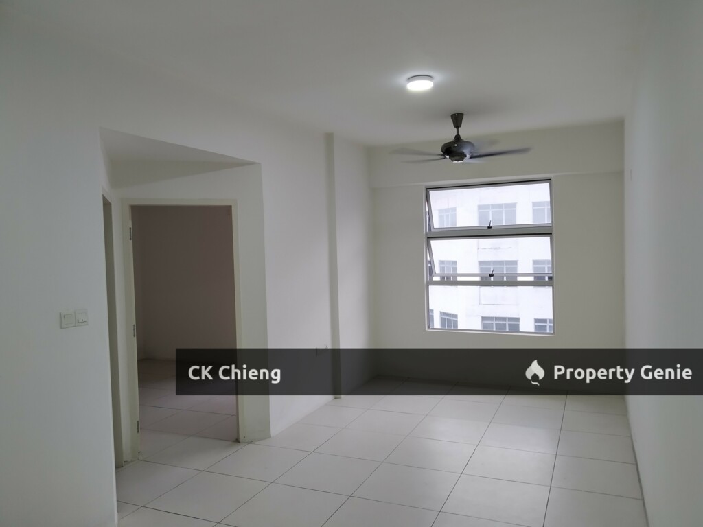Calisa Residence Rent, 3 Rooms Basic unit, Taman Mas Puchong