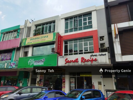 [Near Macdonald] 2nd Floor at Taman Sri Serdang