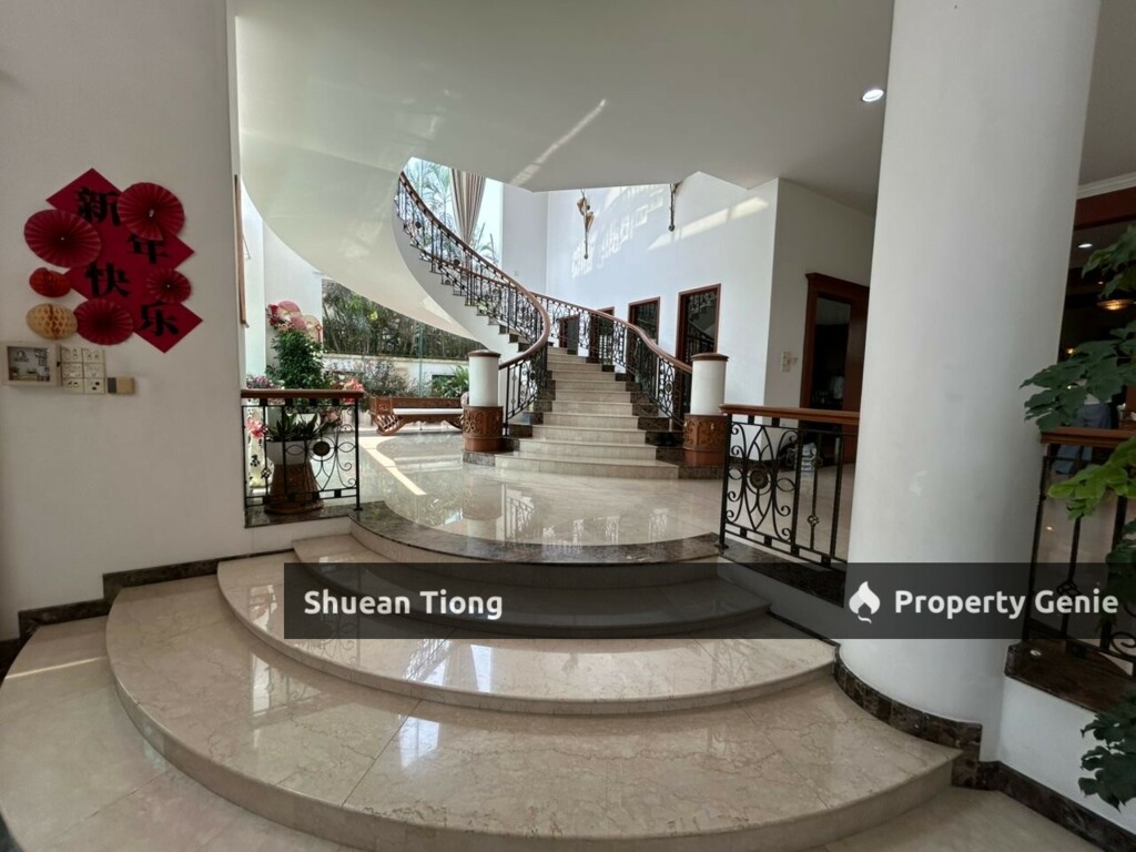 Jalan Perdana Stulang Laut