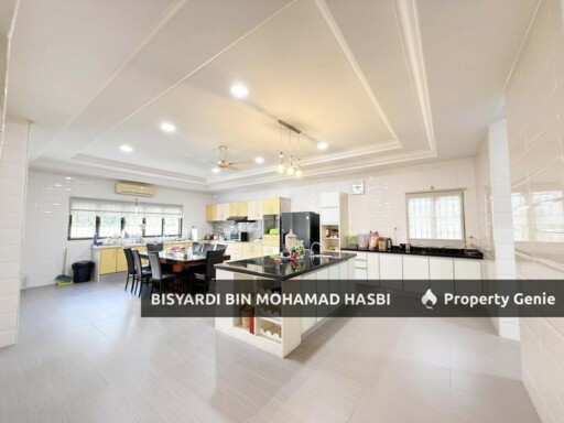 FREEHOLD OPEN TITLE, Facing Playground 2 Storey Bungalow Forest Heights, Seremban.