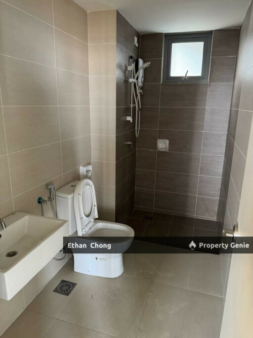 Gravit 8 Residence Partial Furnished For Sale