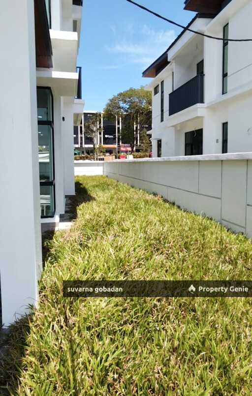 Double Storey SemiD ( Bigger Built-Up & Lot Size) Ipoh Perak