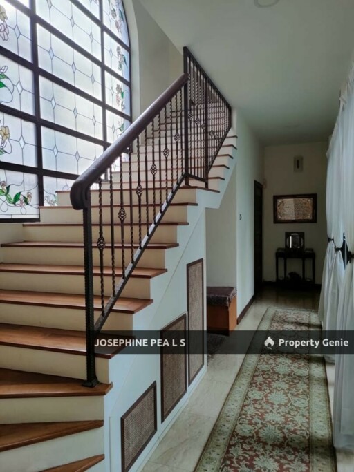 2 Storey Bungalow With Pool at Bukit Gita Bayu @ Seri Kembangan