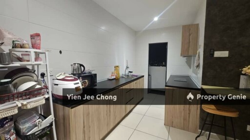 Room to Rent Reizz Residence