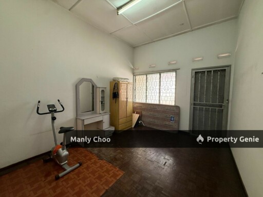 BELOW VALUE 200K Double Storey Terrace Jalan Merpati Melaka Baru Texas