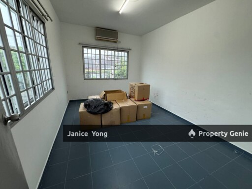 Taman Puteri Wangsa Jalan Kembia